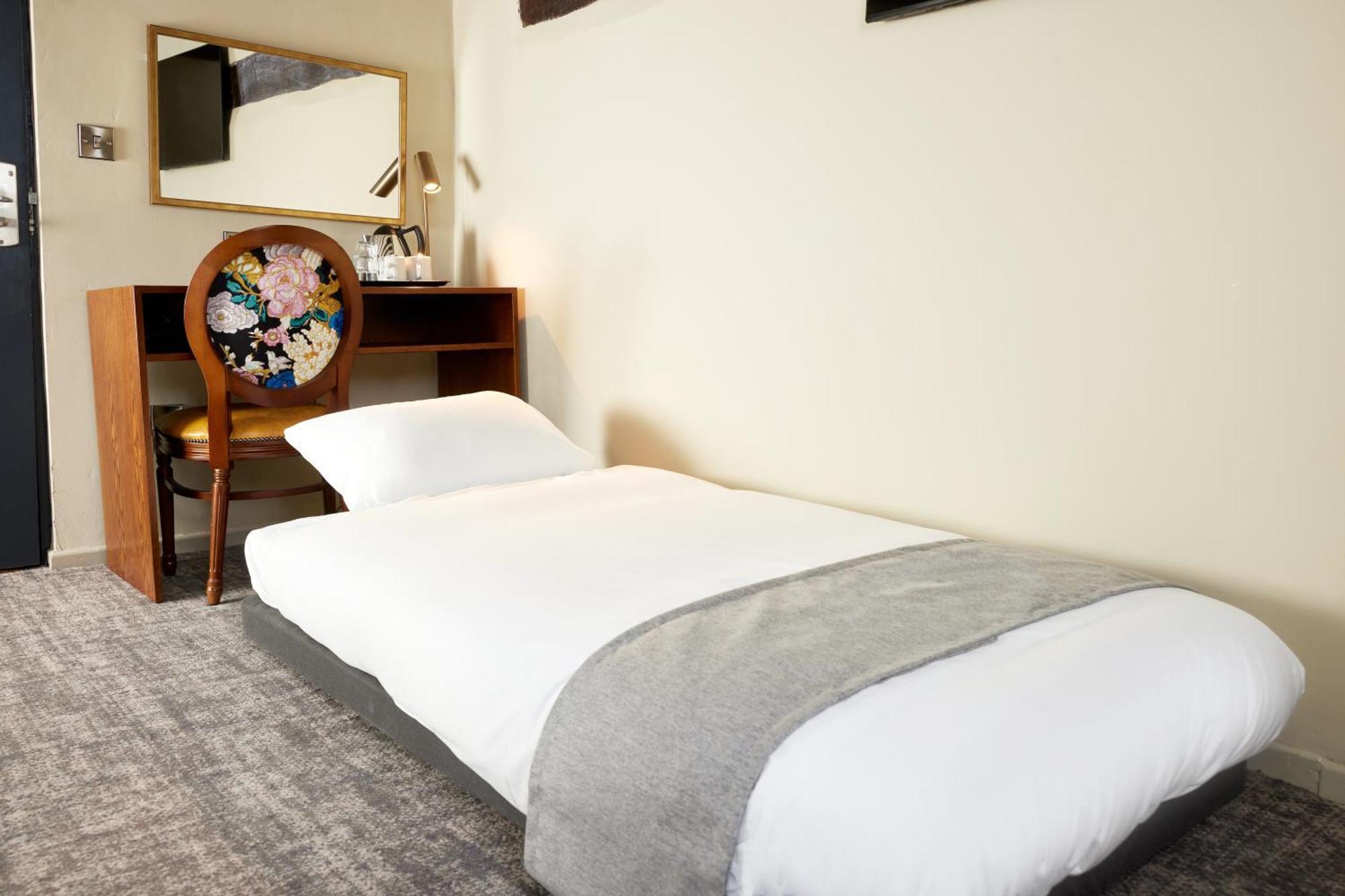 The White Hart Inn By Greene King Inns バッキンガム エクステリア 写真